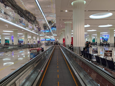 Terminal 3 Metro Station platform