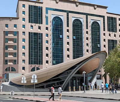 Baniyas Square station entrance