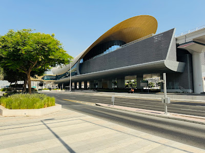 Discovery Gardens Metro Station platform